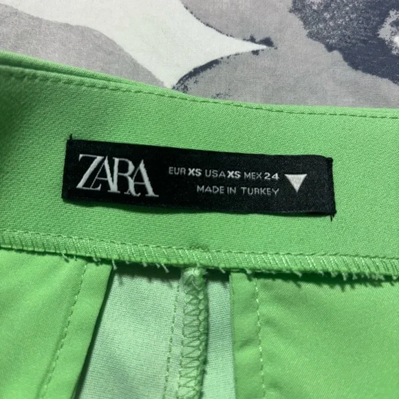 Zara Mini Green Cotton Blend Side Zipper Closure Spring Summer Skort Size XS - Picture 7 of 8